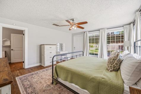 733 S Austin Street De Leon TX 76444