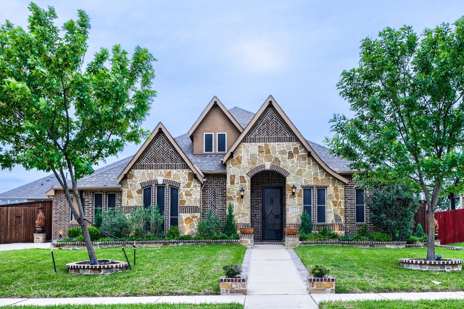 1221 Kittery Drive Desoto TX 75115