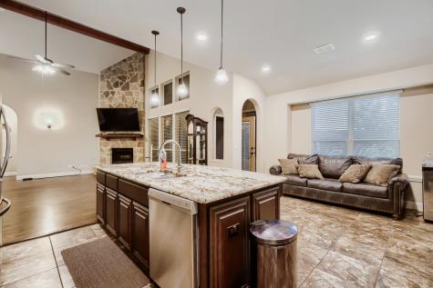 1221 Kittery Drive Desoto TX 75115