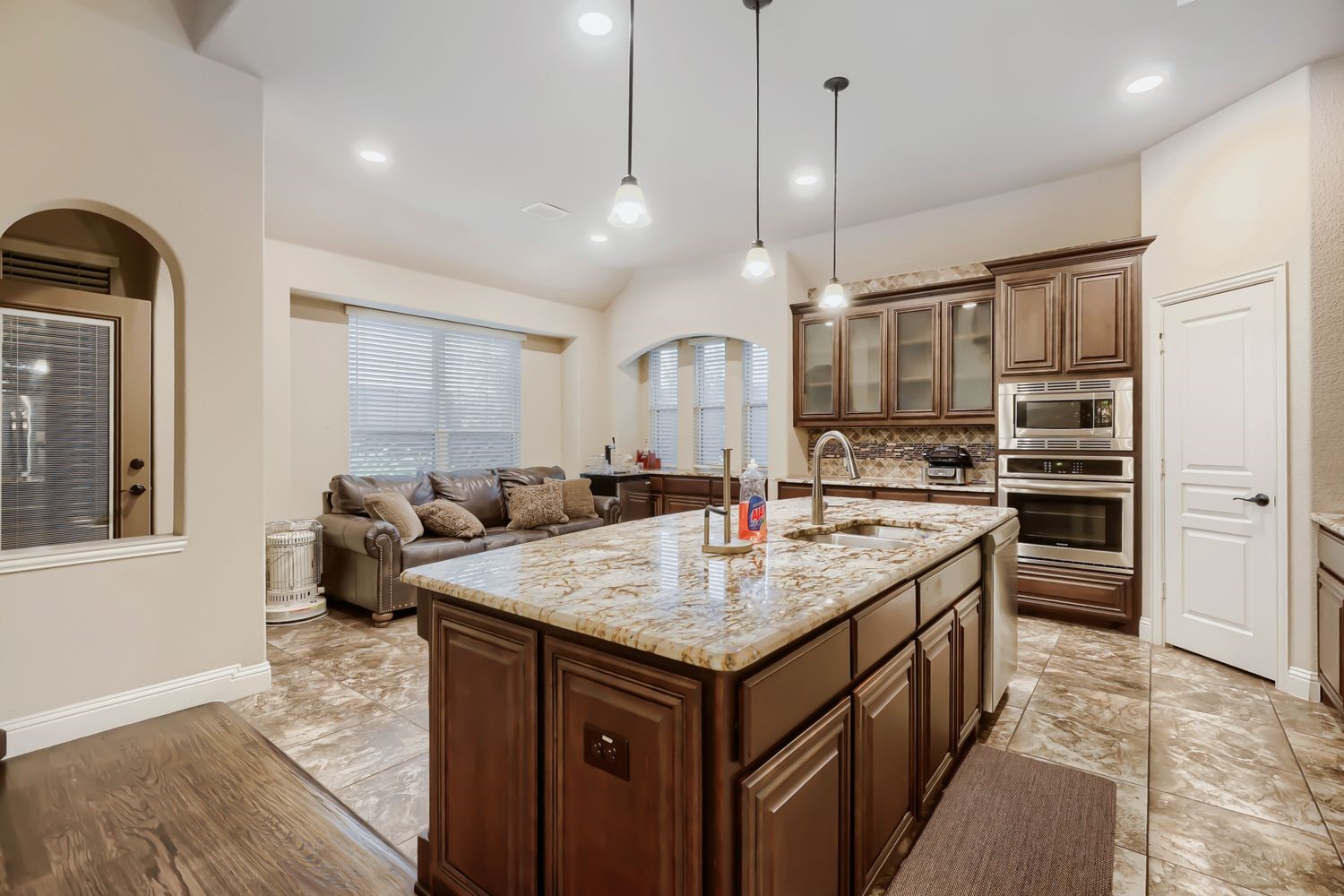 1221 Kittery Drive Desoto TX 75115