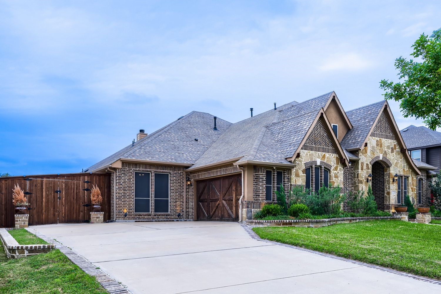 1221 Kittery Drive Desoto TX 75115