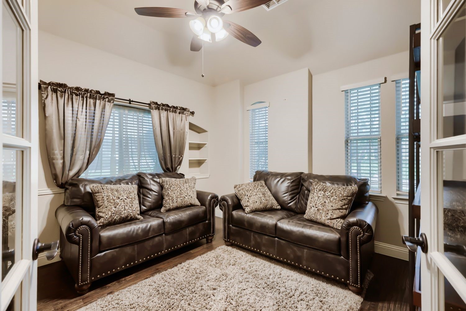 1221 Kittery Drive Desoto TX 75115