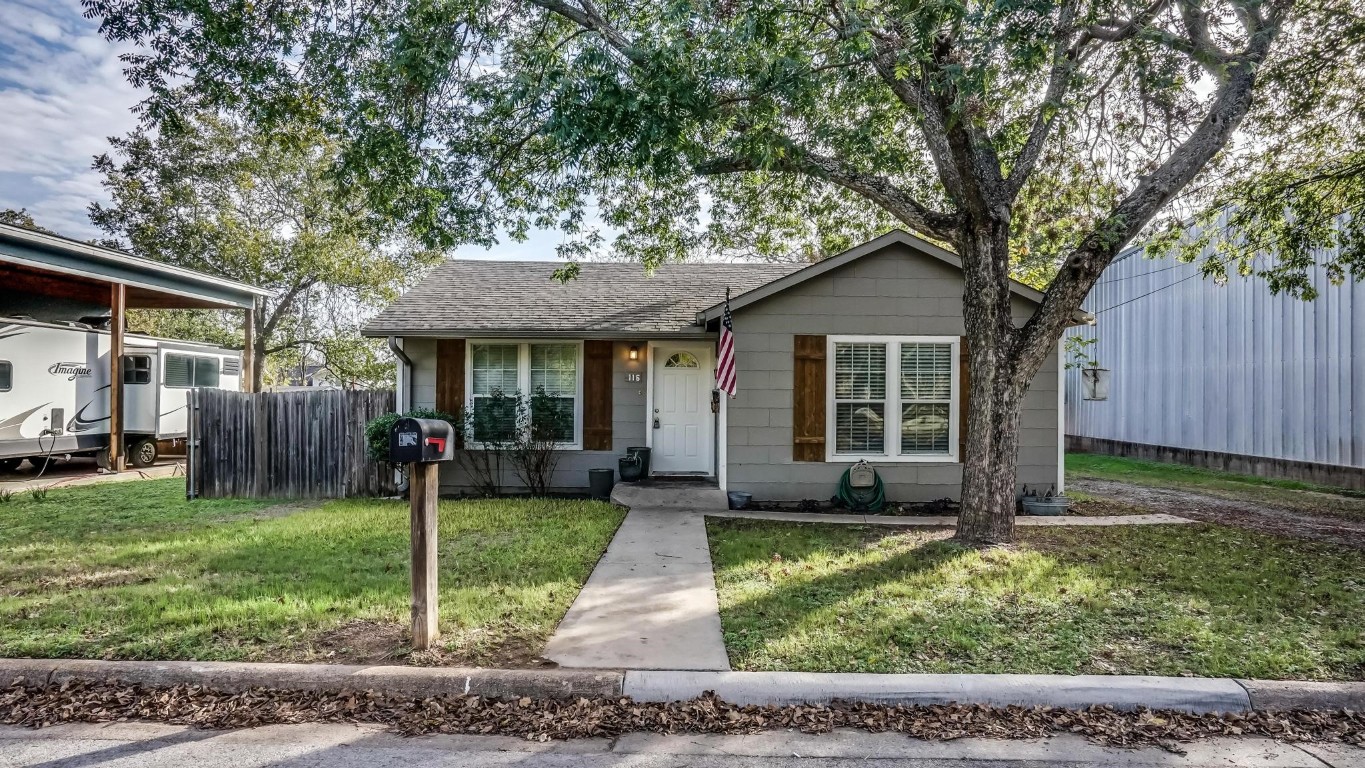 116 N Merrimac Street Weatherford TX 76086