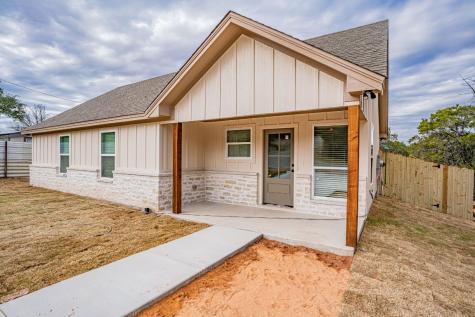1034 Pecos River Drive Granbury TX 76048