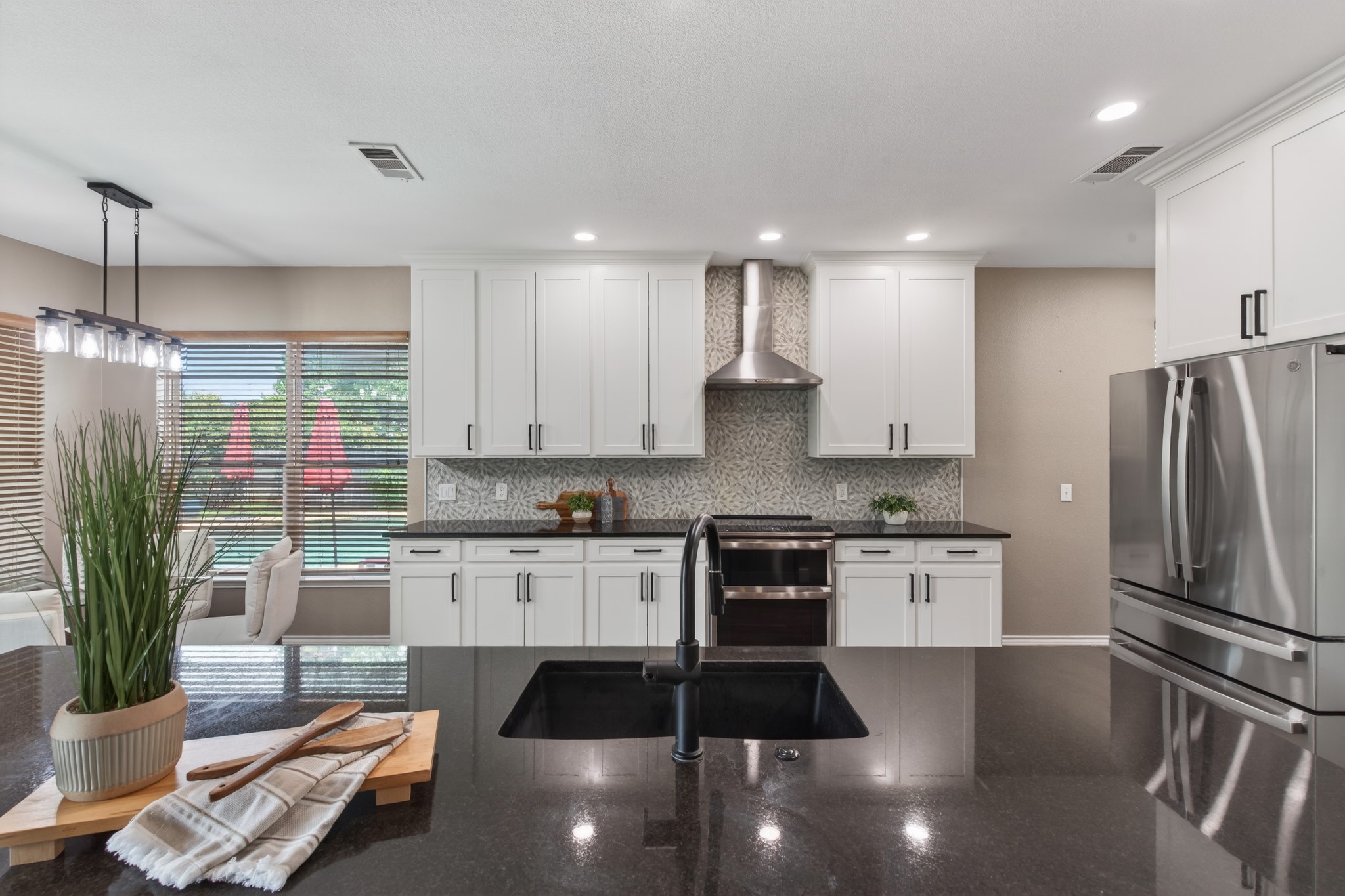 3905 Lacebark Lane Bedford TX 76021