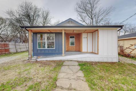 1218 Gibbons Street Greenville TX 75401