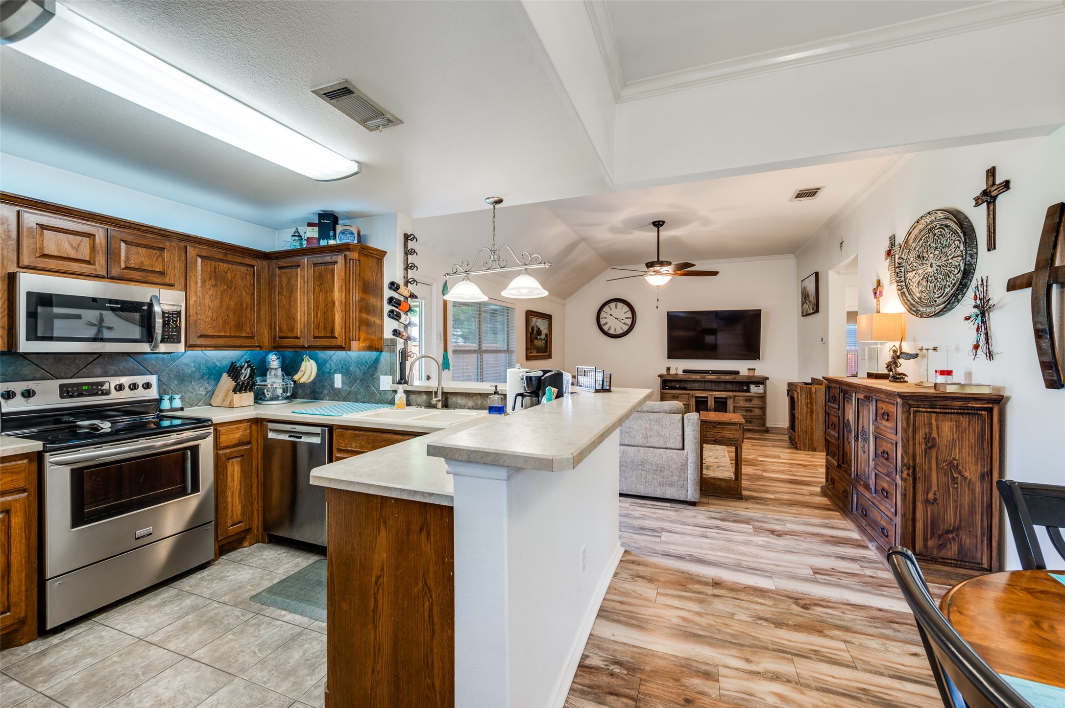 308 Glenview Drive Aubrey TX 76227