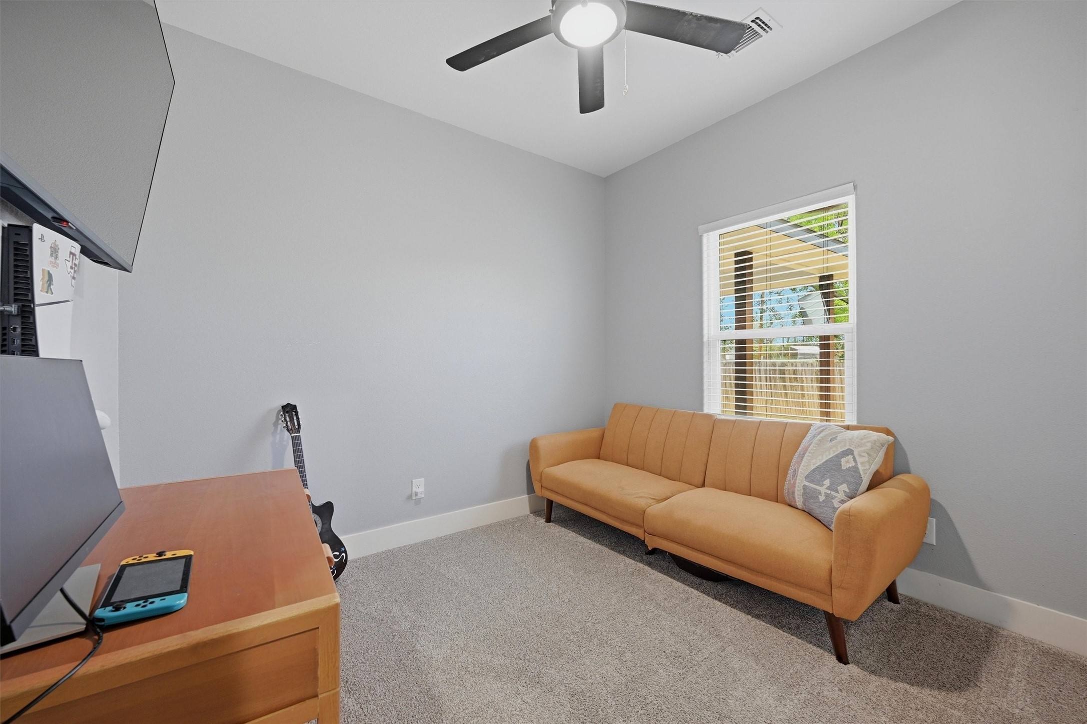 501 Bonham Street Tom Bean TX 75491