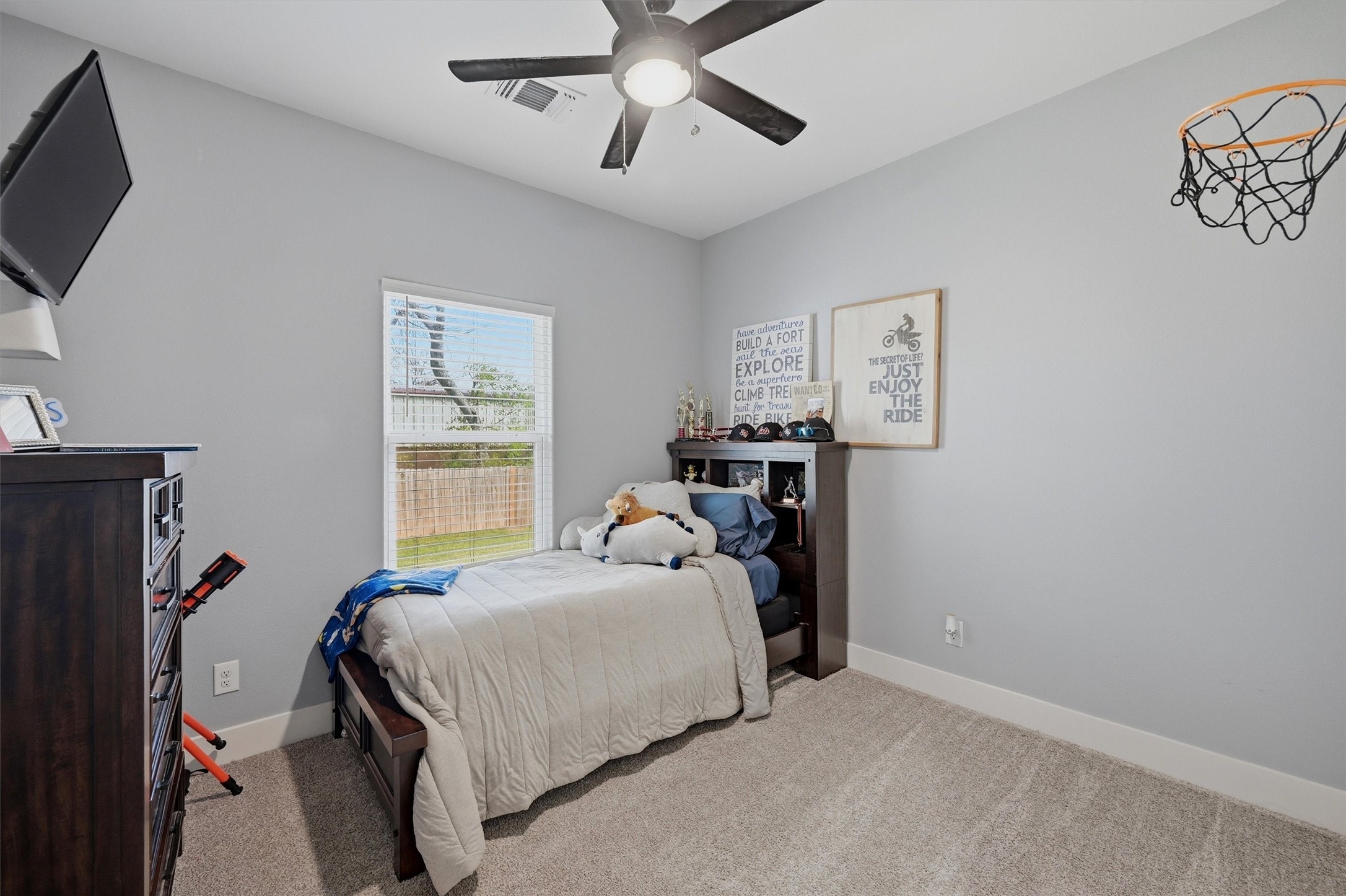 501 Bonham Street Tom Bean TX 75491