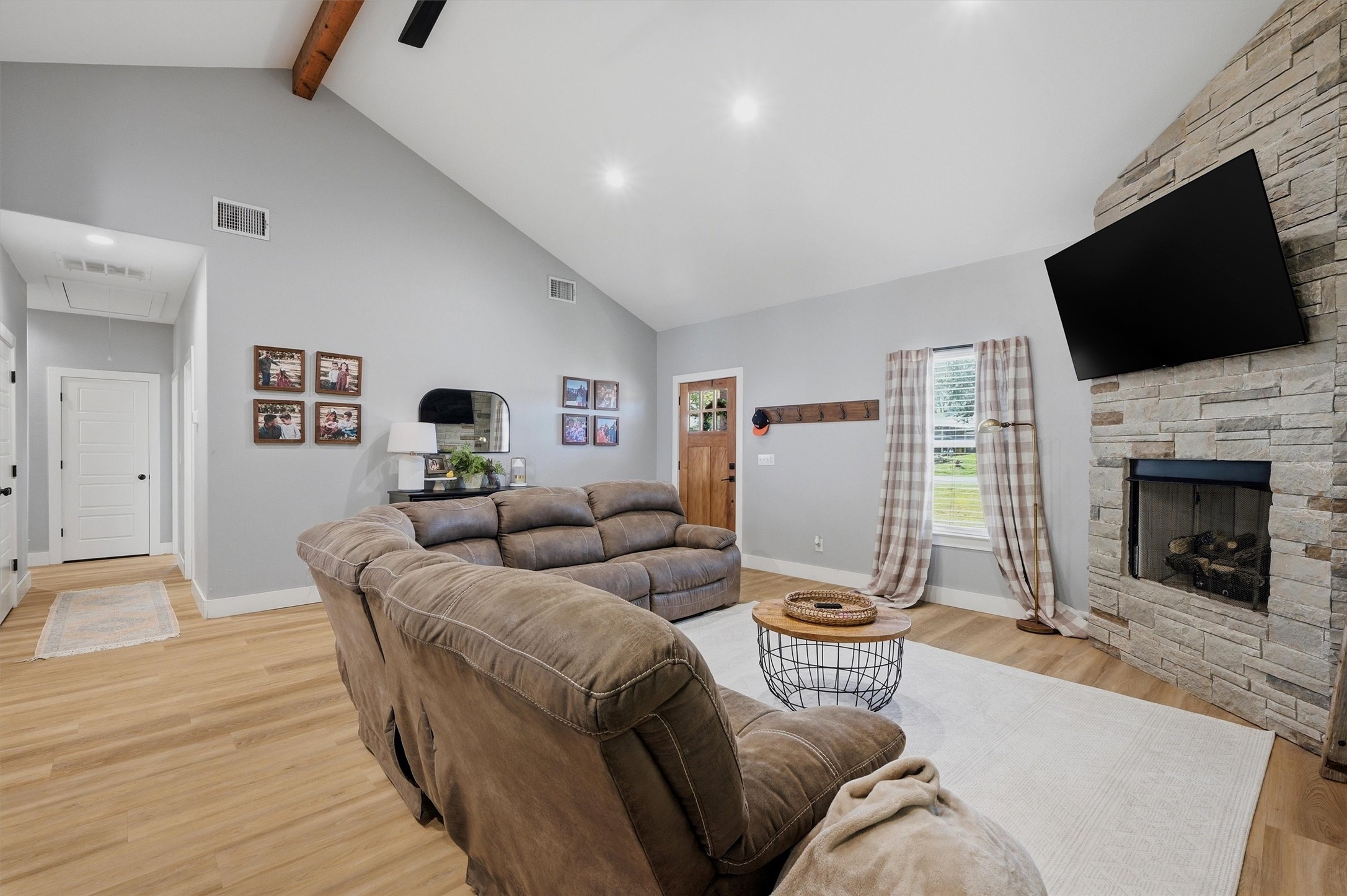 501 Bonham Street Tom Bean TX 75491
