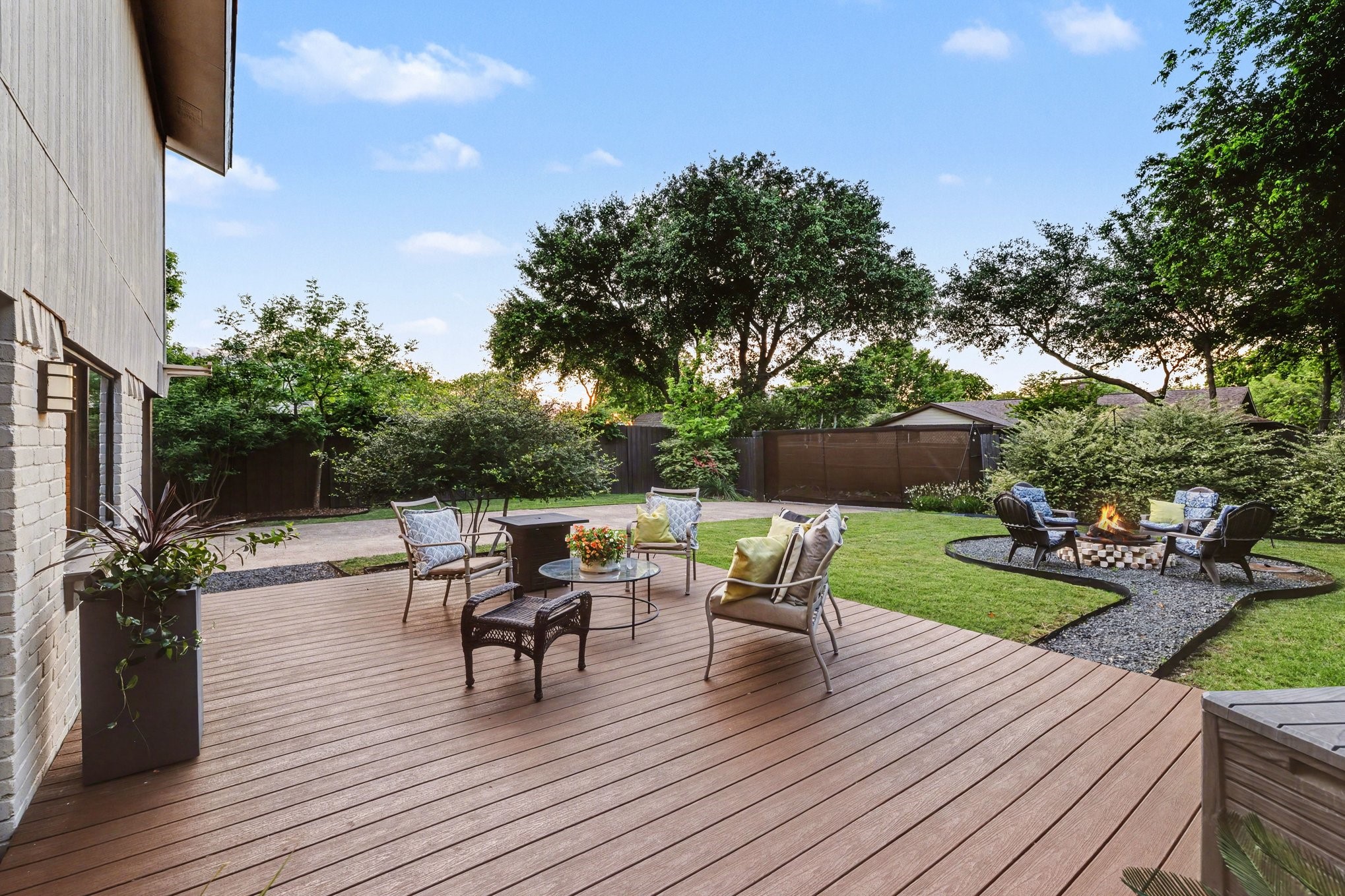 1613 Sara Lane Richardson TX 75081