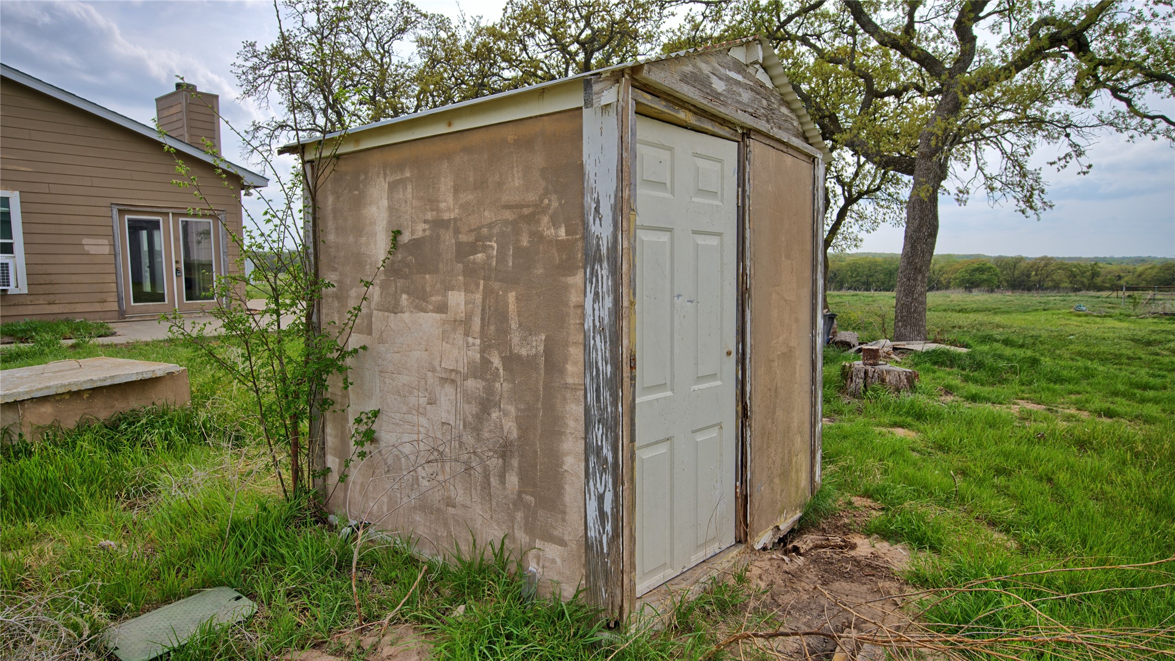 688 Alamo Road Montague TX 76251