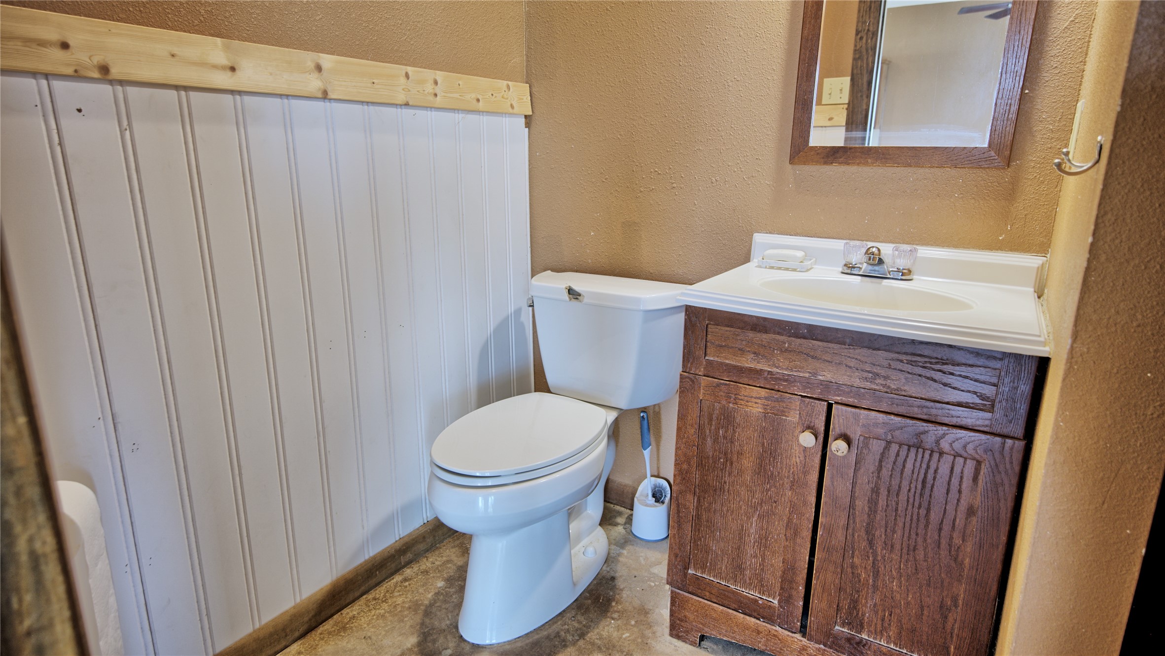688 Alamo Road Montague TX 76251