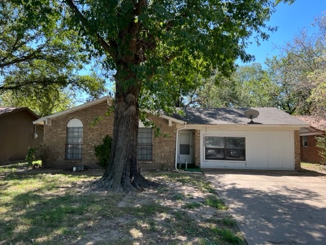 2208 Kevin Court Irving TX 75060