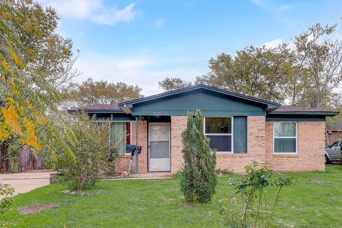 324 Palm Oak Drive Dallas TX 75217