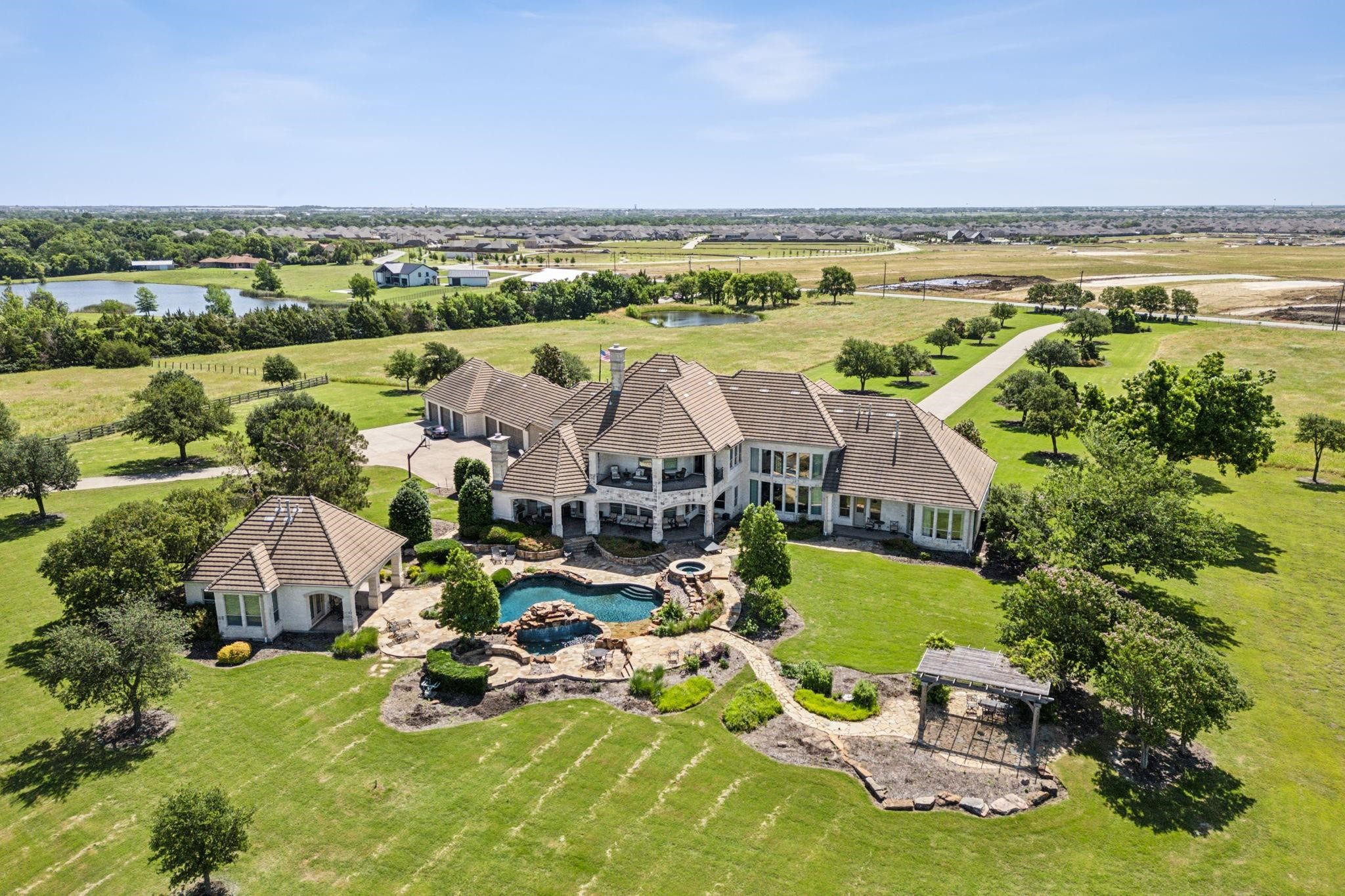 12425 Fm 740 Forney TX 75126