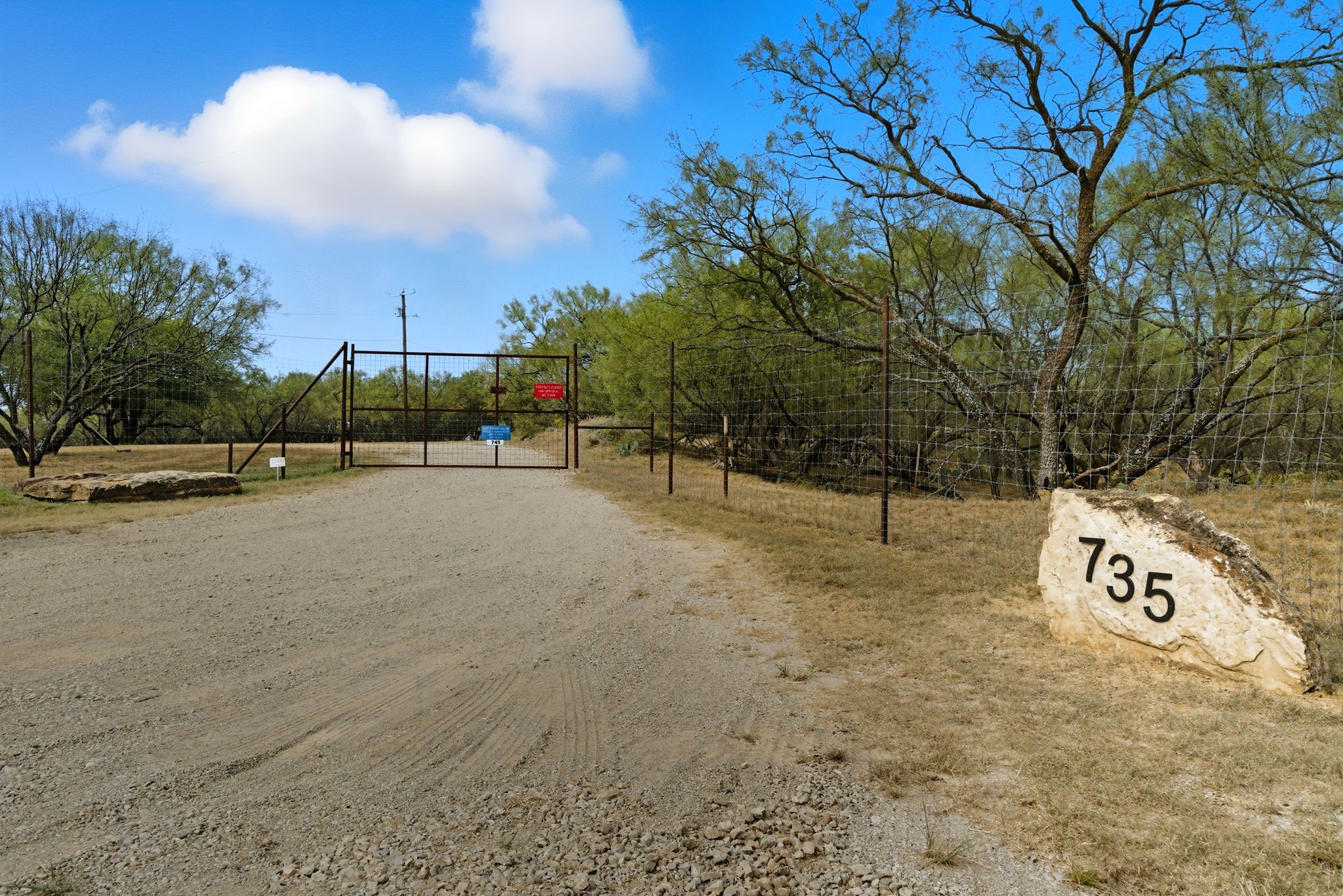 735 Gresham Lane Jacksboro TX 76458
