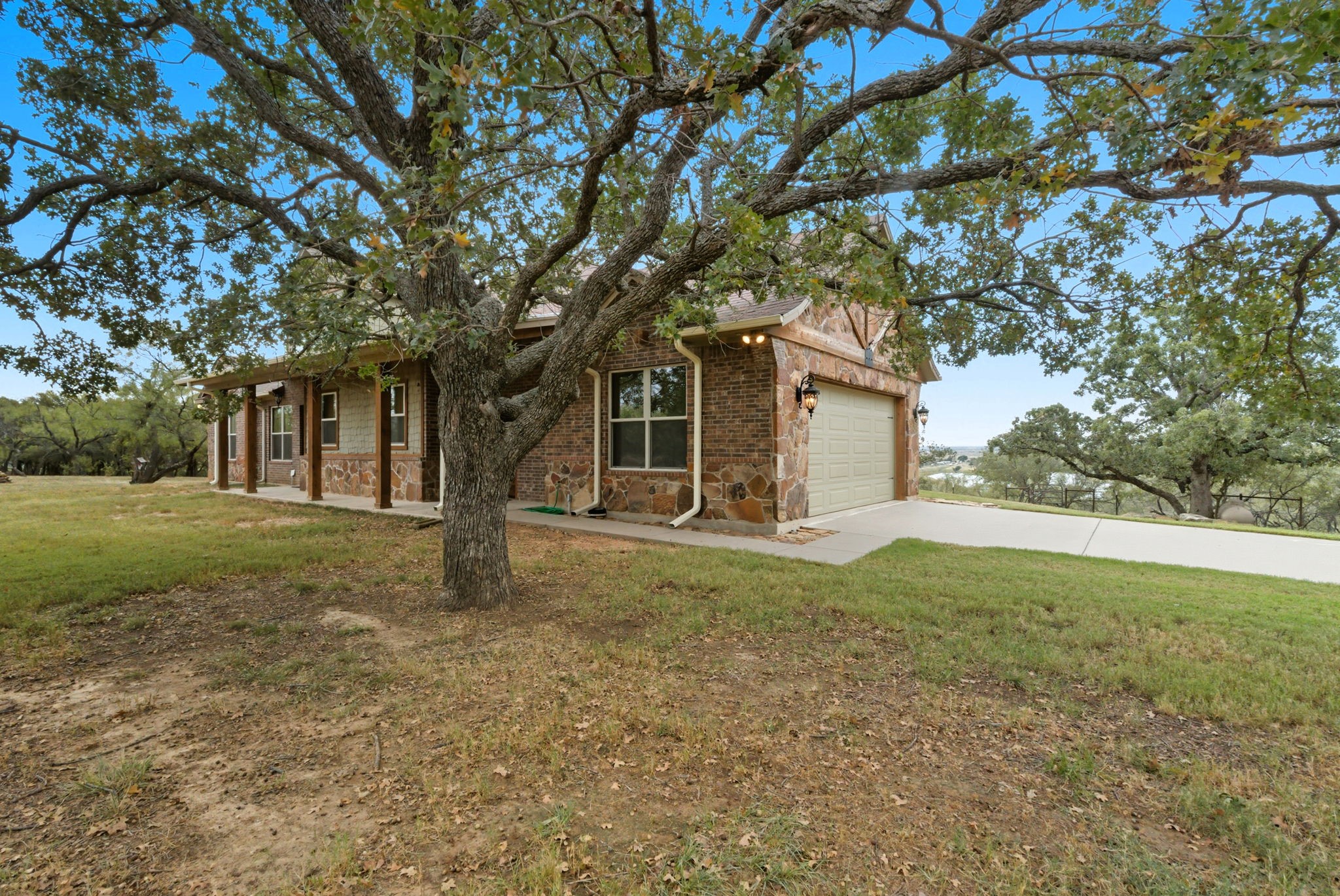 735 Gresham Lane Jacksboro TX 76458