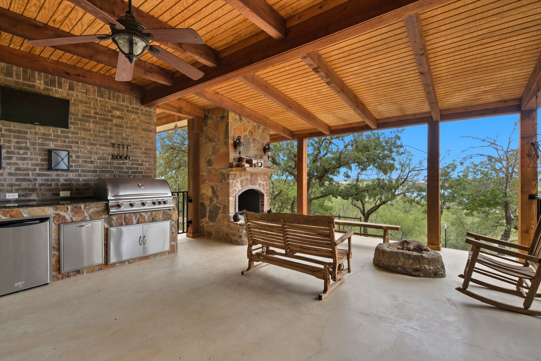 735 Gresham Lane Jacksboro TX 76458