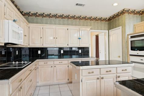 304 Kahala Drive Dallas TX 75218
