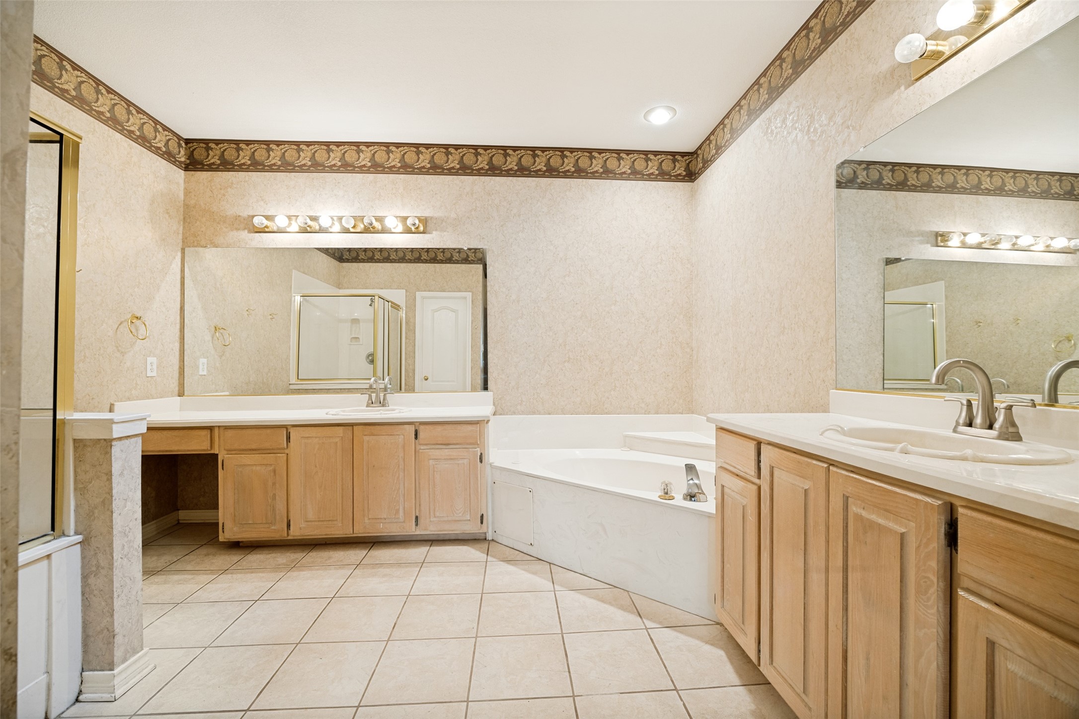 304 Kahala Drive Dallas TX 75218