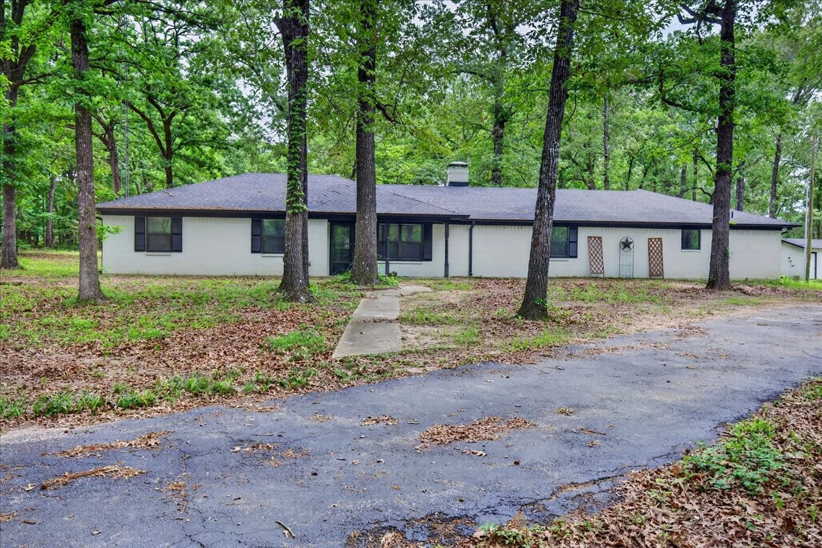 1051 County Road 2620 Mineola TX 75773