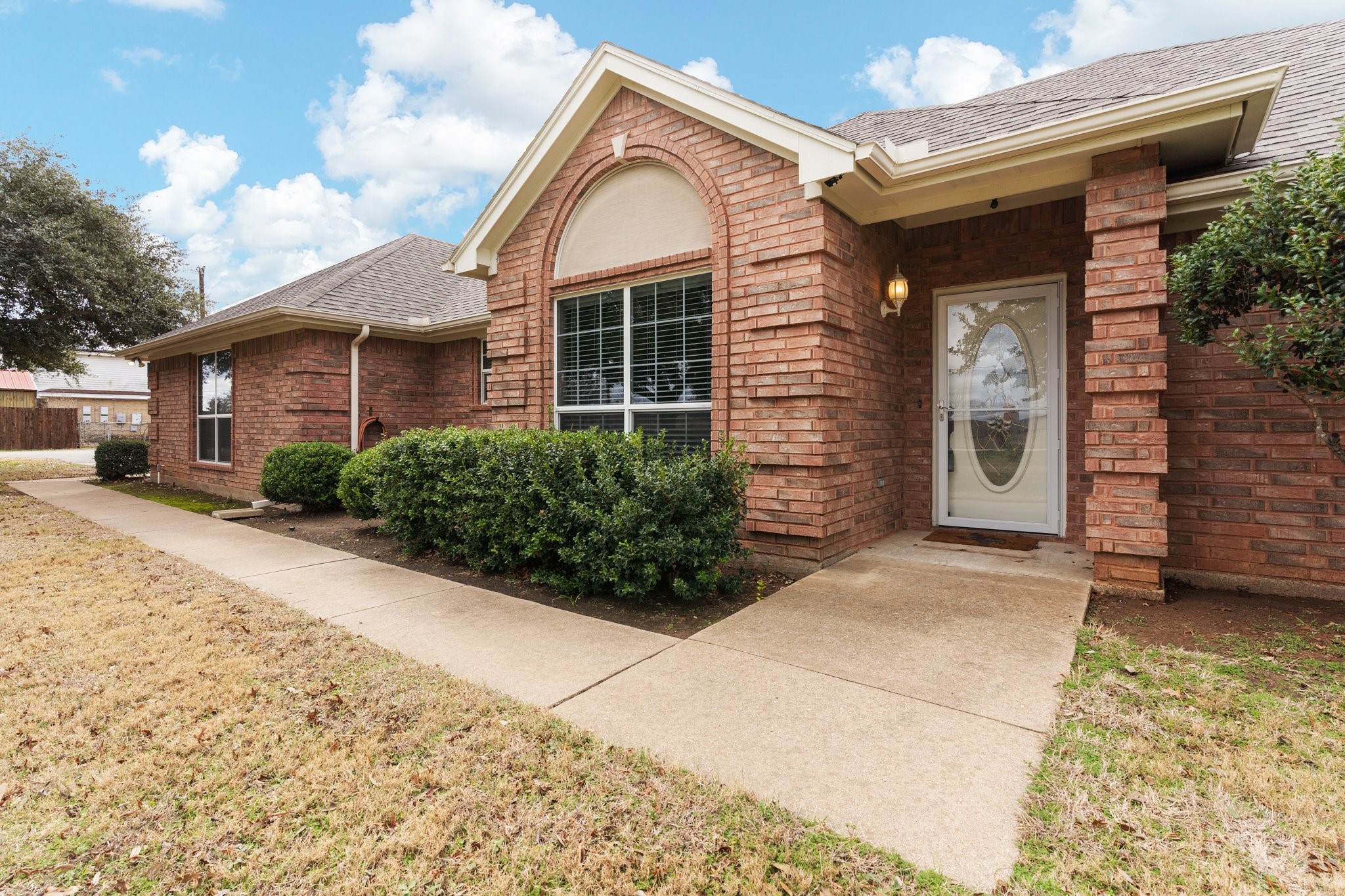 1302 Bus Route 1187 Crowley TX 76036