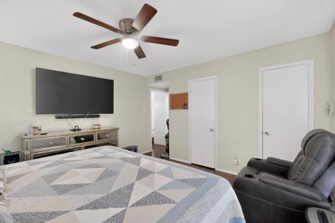 8927 Beckley View Avenue Dallas TX 75232