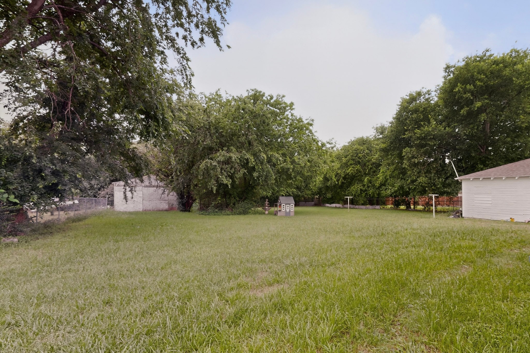 8927 Beckley View Avenue Dallas TX 75232