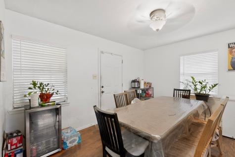 8927 Beckley View Avenue Dallas TX 75232