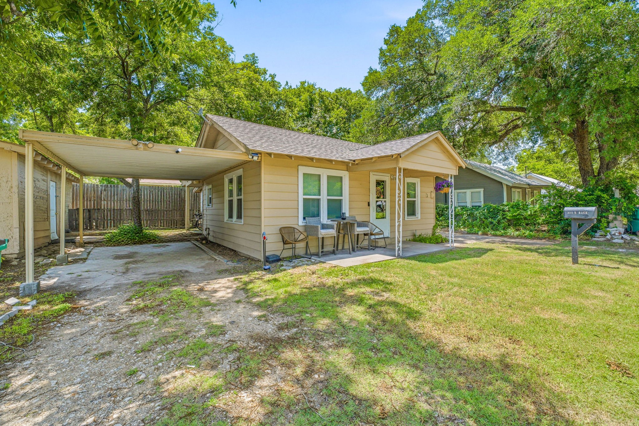 328 S Race Street Stephenville TX 76401