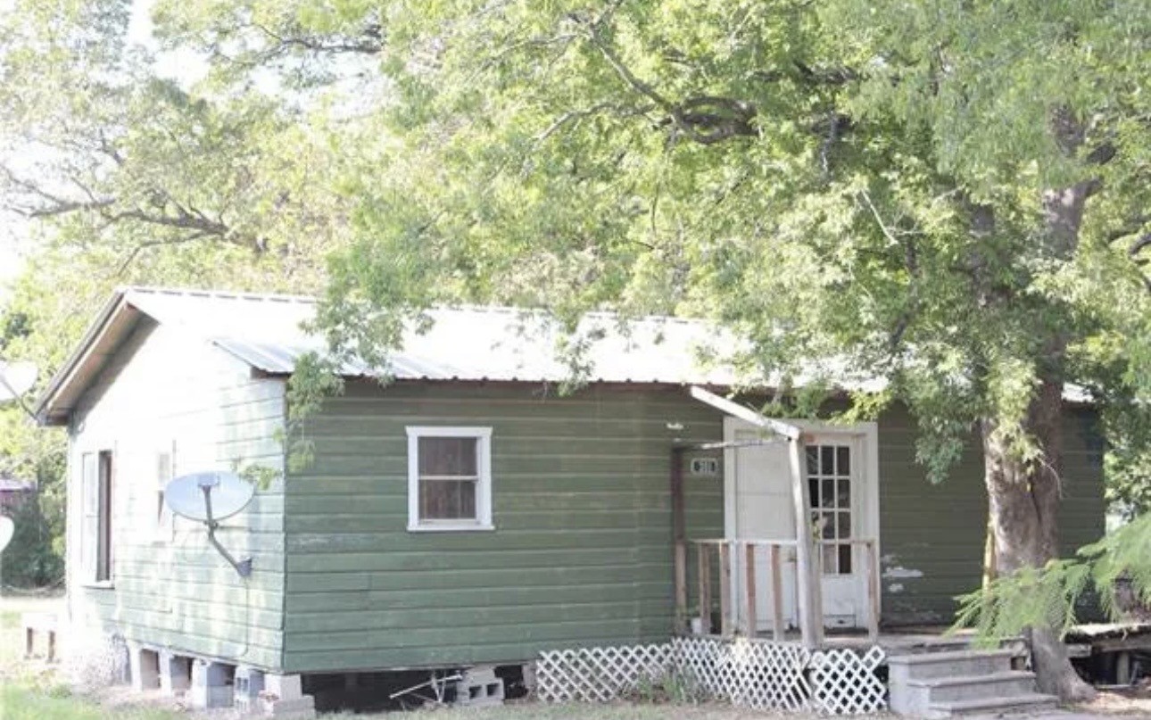 301 E Wood Street Streetman TX 75859
