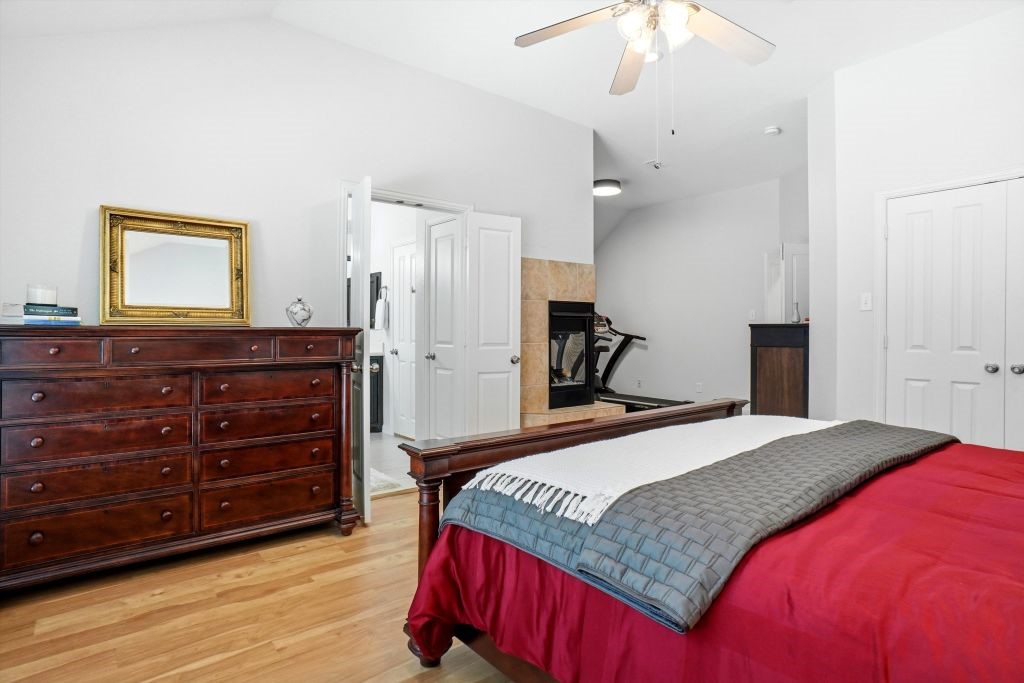112 Silkwood Grapevine TX 76051