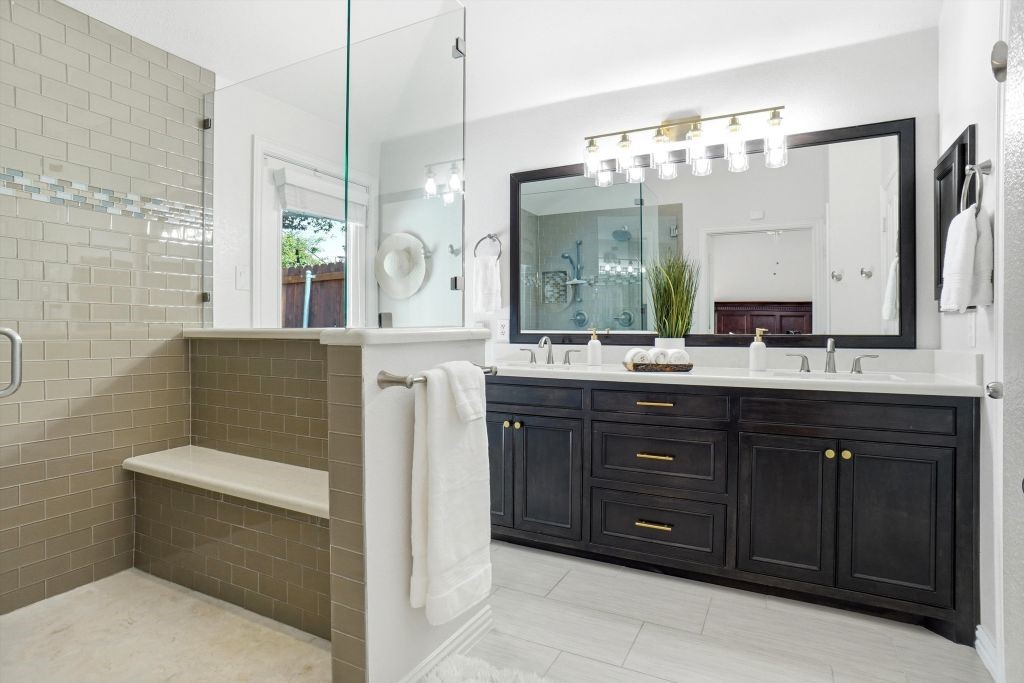 112 Silkwood Grapevine TX 76051