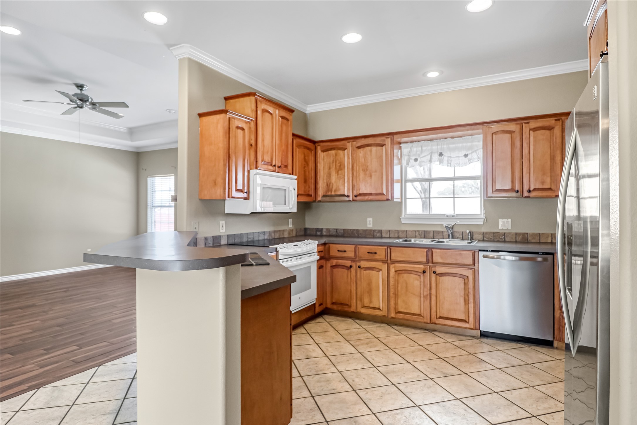 10624 Russell Dr Drive Chandler TX 75758