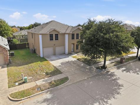 932 Robbins Way Saginaw TX 76179