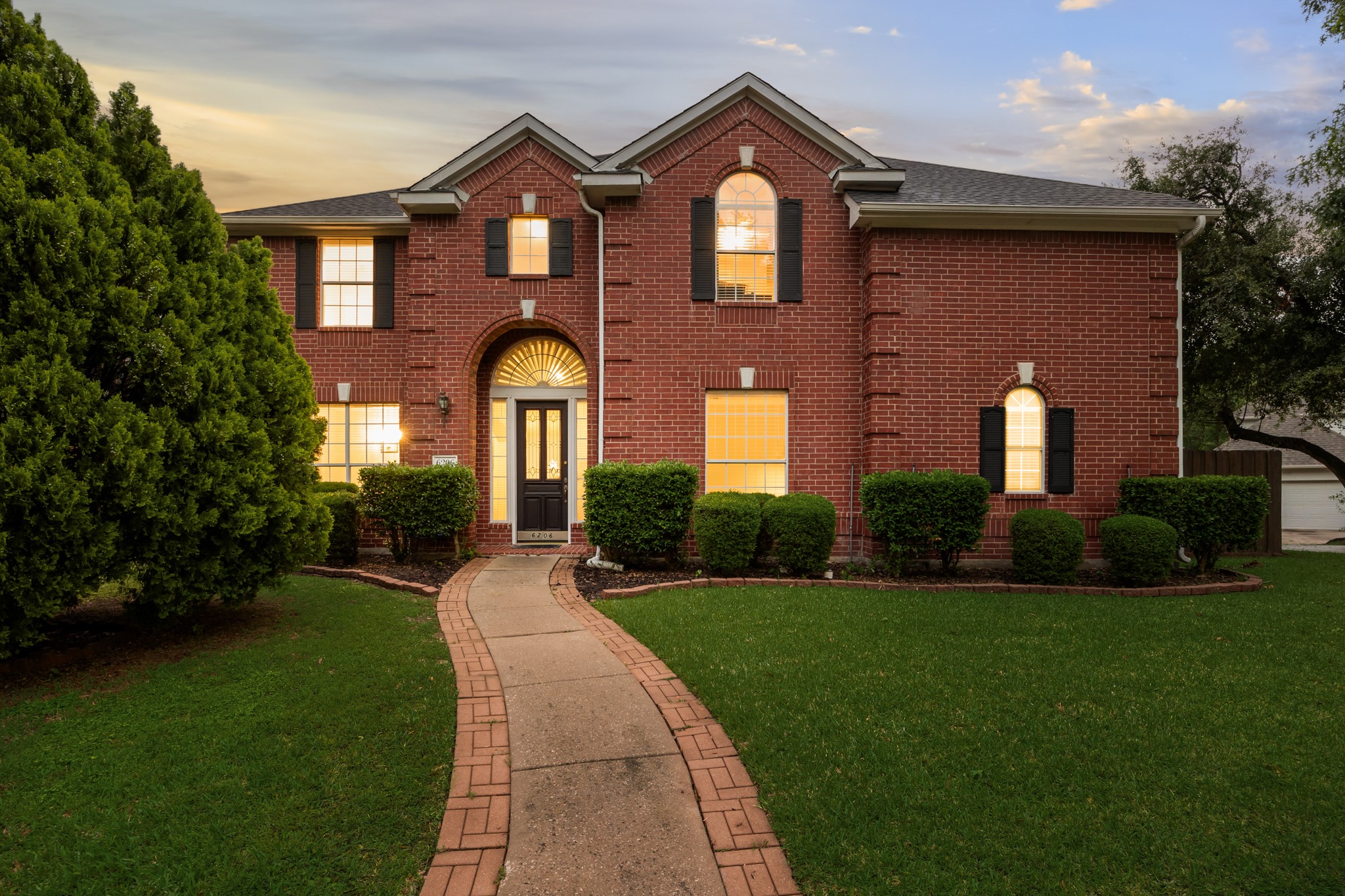 6206 Hidden Springs Lane Garland TX 75044