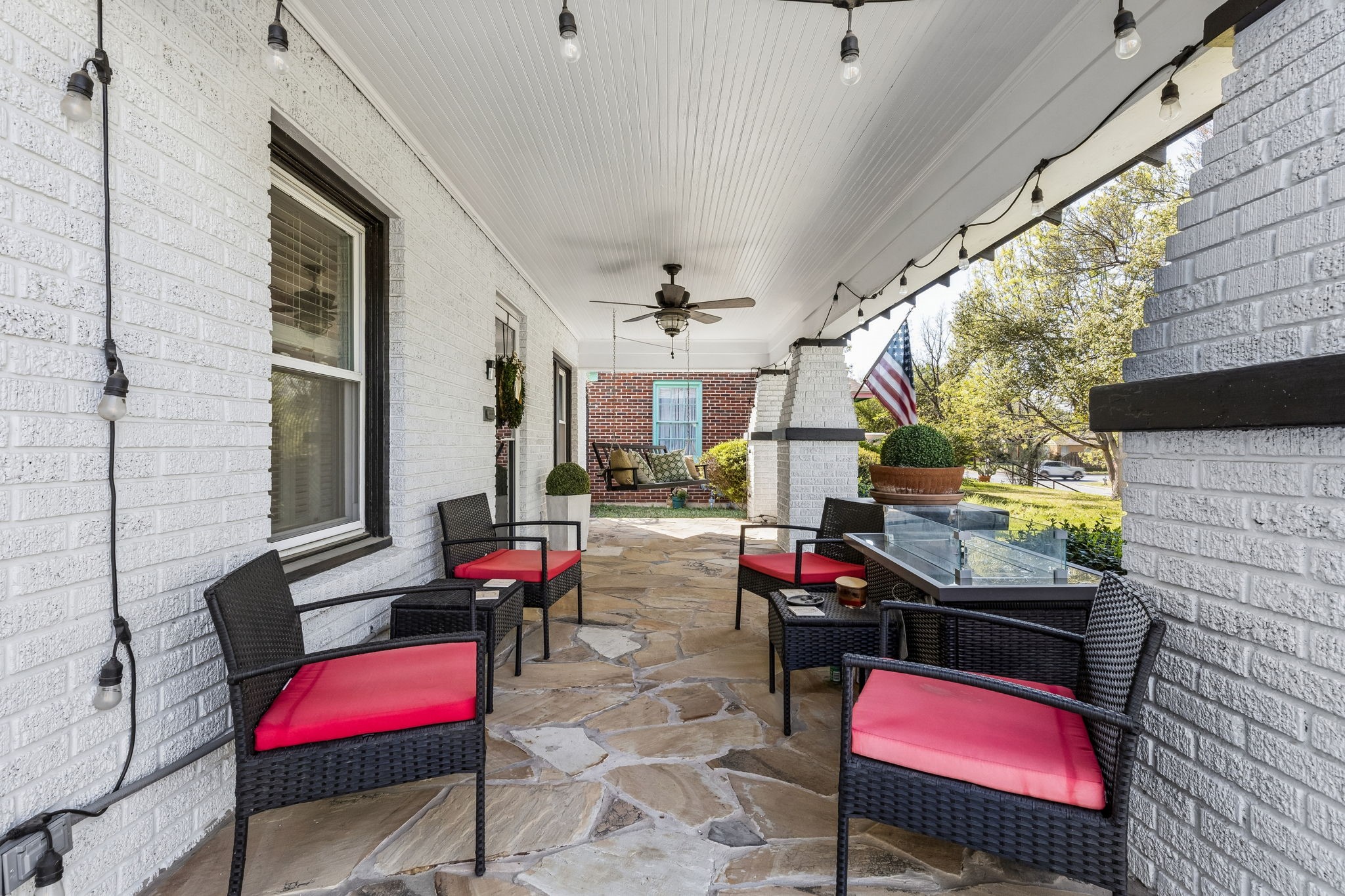 2235 Mistletoe Boulevard Fort Worth TX 76110
