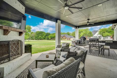 1141 Hayfield Drive Midlothian TX 76065