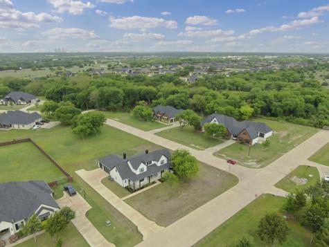 1141 Hayfield Drive Midlothian TX 76065