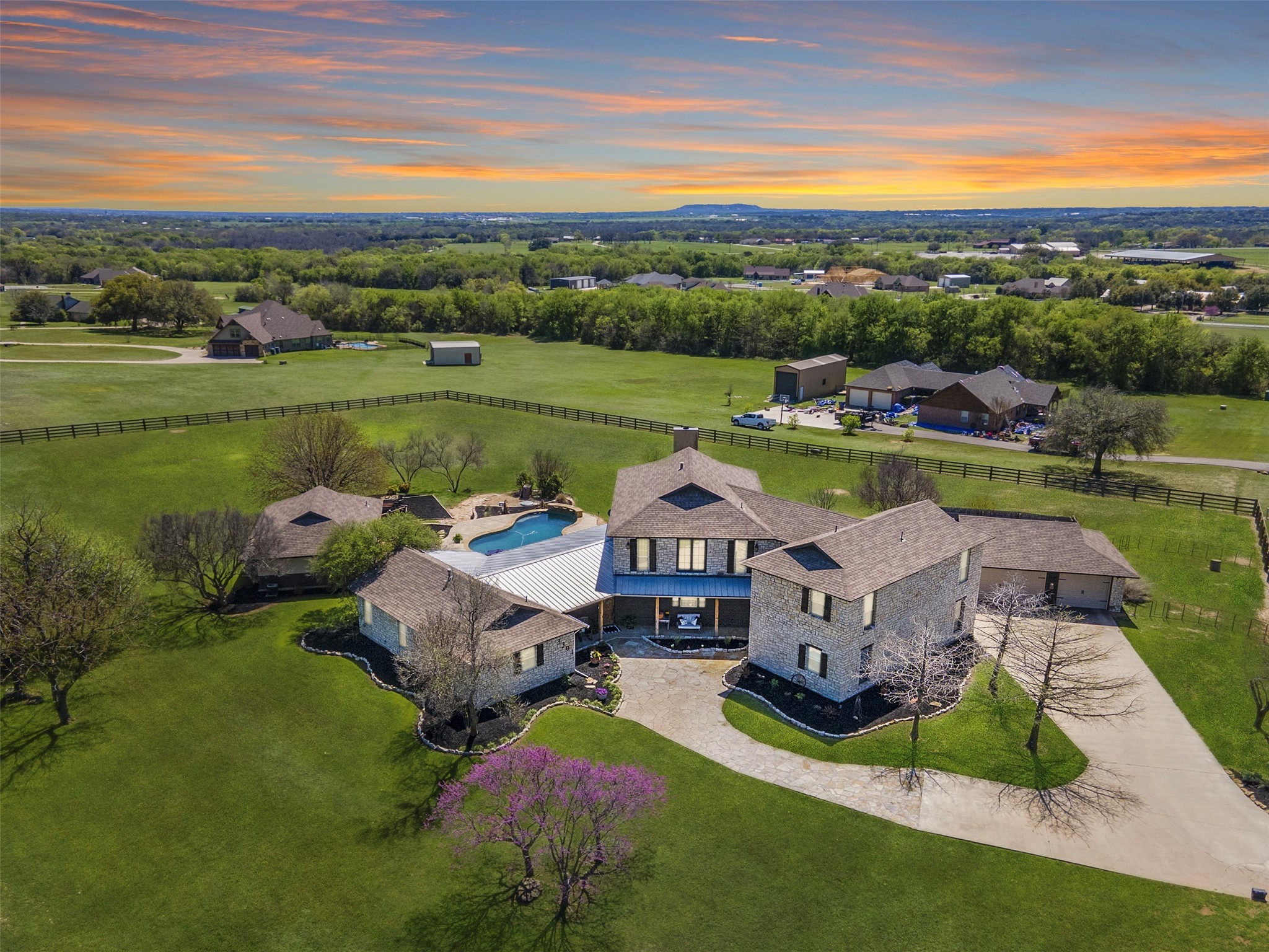 3301 Farm Land Court Granbury TX 76048