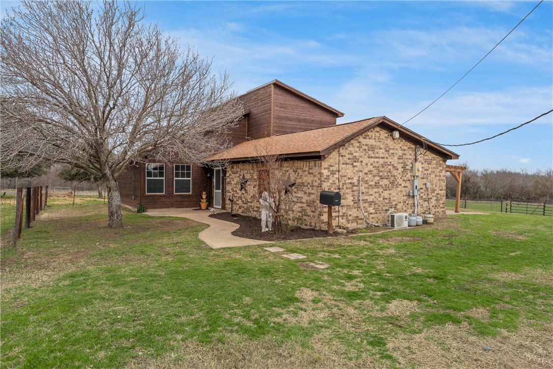 421 Wildwood Trail Lorena TX 76655