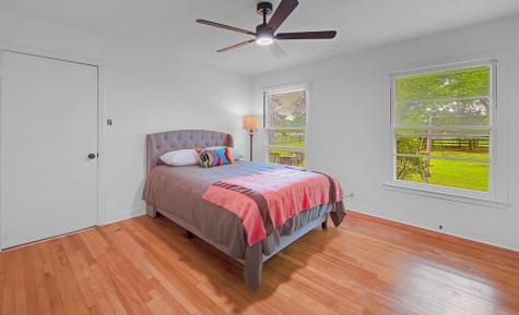 311 E Newland Robinson TX 76706