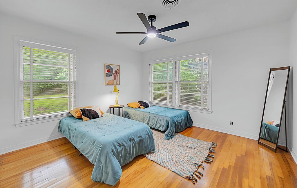 311 E Newland Robinson TX 76706