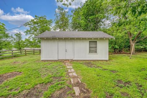 311 E Newland Robinson TX 76706