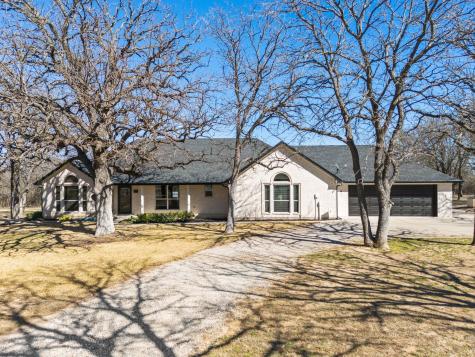 113 County Road 3551 Paradise TX 76073