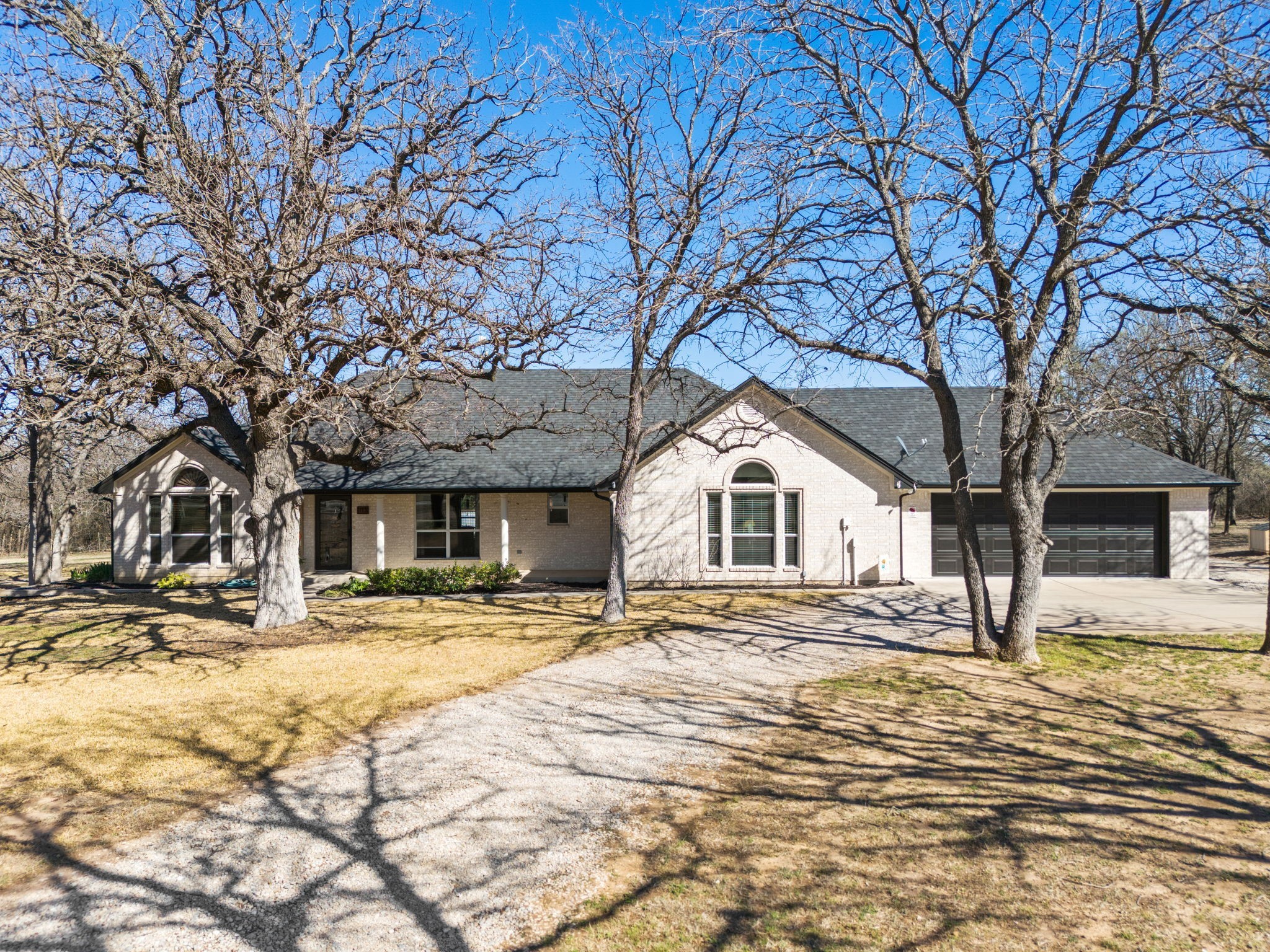 113 County Road 3551 Paradise TX 76073