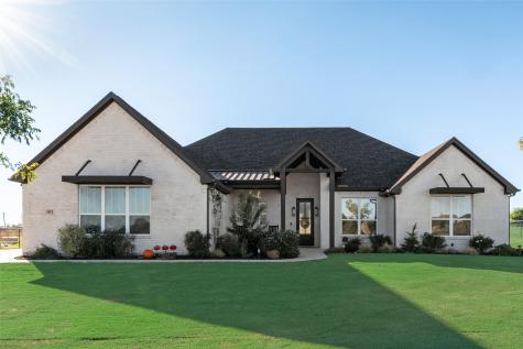 811 Alto Bonito Court Godley TX 76044