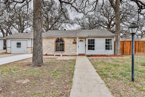 2114 Kings Avenue Haltom City TX 76117
