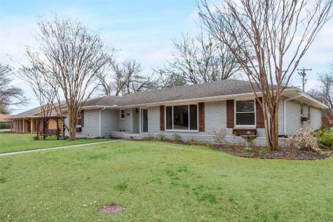 1802 Alexander Drive Waxahachie TX 75165
